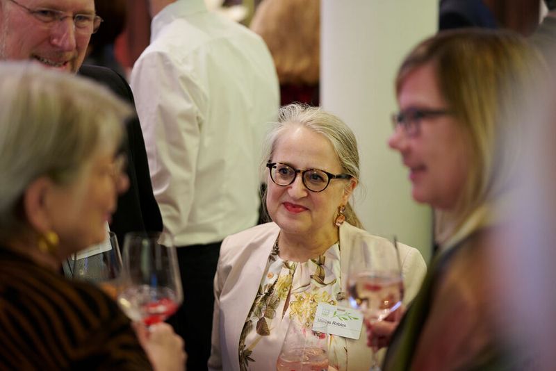 Impressionen vom ELEKTRONIKPRAXIS Frühlingsfest 2023 im Ketterer Kunst mit der Verabschiedung von Johann Wiesböck.  (Bild: © EYE AM CHRIS)