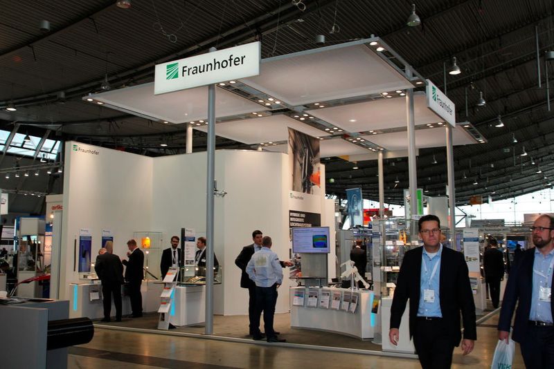 Und weiter geht der Rundgang durch die Hallen der Composites Europe 2015... (Bild: Königsreuther)