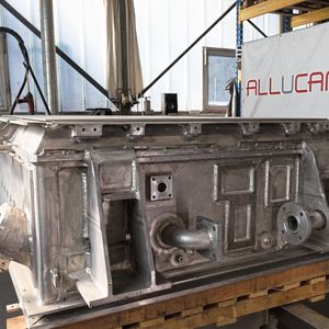 Transformatoren-Gehäuse aus Aluminium für eine E-Lokomotive.(Bild:  Fronius)
