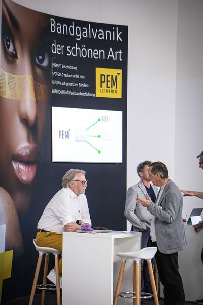 Steckverbinderkongress 2023 Tag 2: Kongress mit Trendthemen von PCF über DC-Steckverbinder, Hybridsteckverbinder, Qualifizierung, Single Pair Ethernet, Hands-on Workshops bis zu 3D-Druck und Konfektionierung. (Bild: Stefan Bausewein)