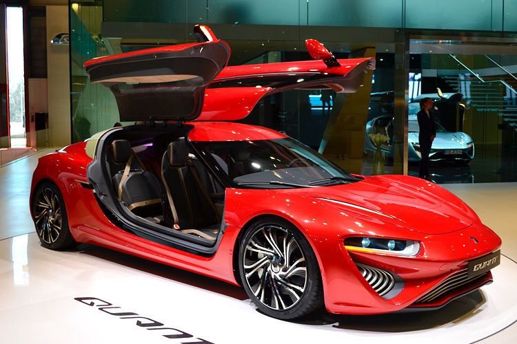 Die Nanoflowcell AG zeigte auf dem Genfer Salon 2015 den Quant F. (Foto: Grimm)