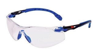 Die Schutzbrille 3M Solus 1000 ist autoklavierbar, wie umfassende Tests bestätigt haben.  (3M )