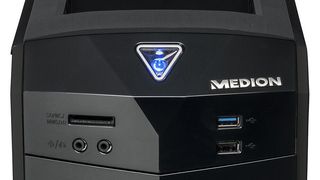 Der Medion Akoya E2225 D für 399 Euro ist mit einem Intel Pentium G3250 und einer Geforce GTX 750 ausgestattet. (Bild: Medion)
