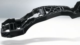 Bei diesem Türgriffträger eines Automobilherstellers ersetzt der Werkstoff Kebater PBT das Polyamid PA6.6 GF 30. (Barlog)