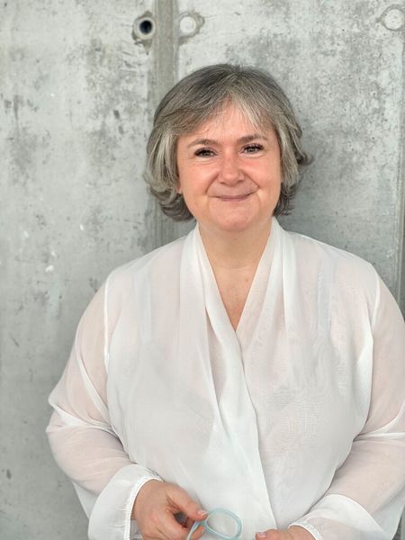 Gabriele Horcher, Kommunikationswissenschaftlerin, betont, dass Content Marketing 2026 nicht nur für Menschen, sondern auch für Maschinen konzipiert werden muss, um als Wissens- und Vertrauensanker zu bestehen. (Bild: Thomas Möller)