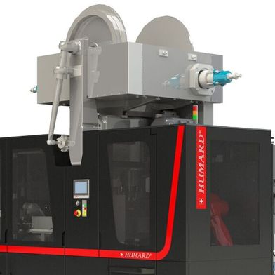 Cellule de frappe à chaud spécialement développée par HUMARD Automation. (Source : Stäubli Robotics)