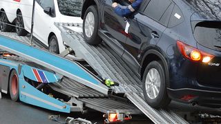 Foto mit Seltenheitswert: Die Zahl der Neuwagen-Auslieferungen ist dramatisch gesunken. (Bild: Grimm/»kfz-betrieb«)