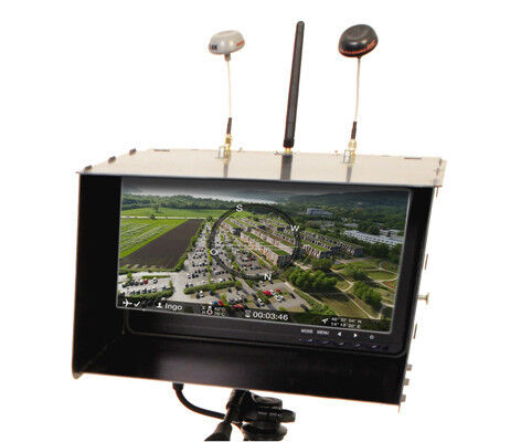 Die Video-Bodenstation GS Professional inklusive Diversity-Video-Funkstrecke zur unverzögerten Livebild-Vorschau, Antennensystem und Vorschau-Monitor. (Airborne Robotics)