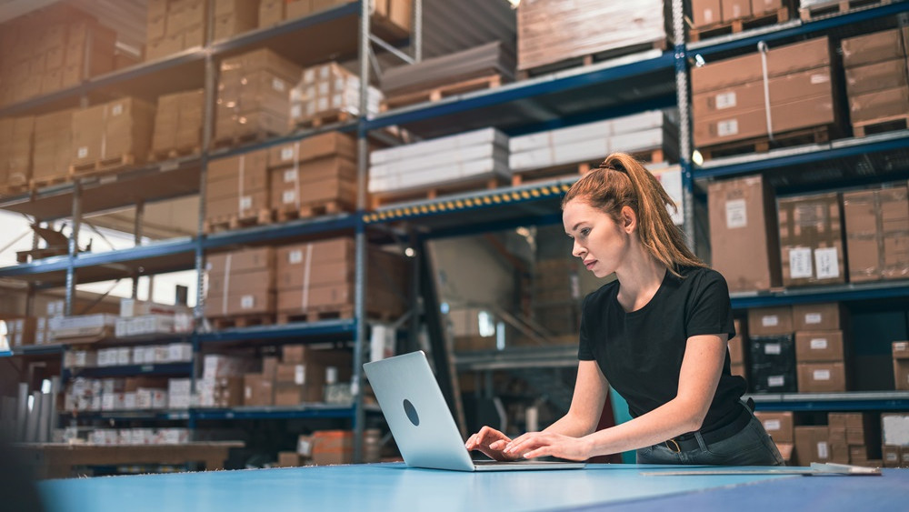 KMU-setzen-auf-digitales-Sourcing-KI-revolutioniert-den-Beschaffungsprozess