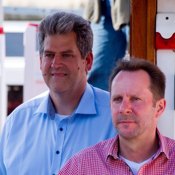 Marc Schumacher (l.) und Matthias Erfurt, C&P Geschäftsführung  (dbc (deutschlands business-cloud))