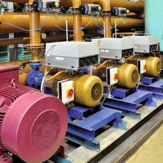 Etanorm-Pumpen mit Supreme-Motoren in Emulsionskreisläufen der Metallindustrie (Bild: KSB)