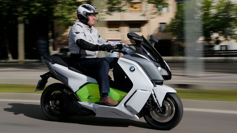 BMWs CE 04 startet im Frühjahr. BMWs CE 04 startet im Frühjahr.