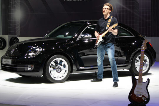 Volkswagen hatte wenig Neues zu bieten – machte daraus aber dennoch eine Show. (Andreas Grimm)