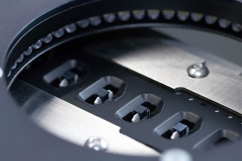Lagerichtig im Blister: So gelieferte Teile lassen sich beim Kunden direkt automatisiert weiterverarbeiten. (Bild: Vogt AG Verbindungstechnik)
