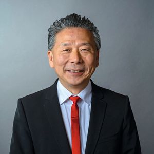 (b.lateral GmbH&Co.KG |WH)