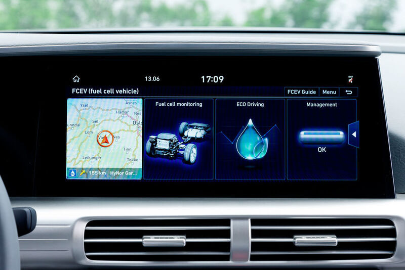 Die Mittelkonsole unterhalb des 12,3-Zoll-Navi-Infotainment-Touchscreen...  (Hyundai)