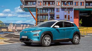 Der Hyundai Kona Elektro muss in die Werkstatt. (Bild: Hyundai)