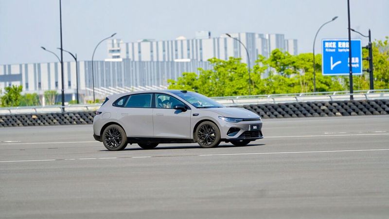 Der B05 von Leapmotor kommt im Sommer nach Deutschland. (Bild: Leapmotor)