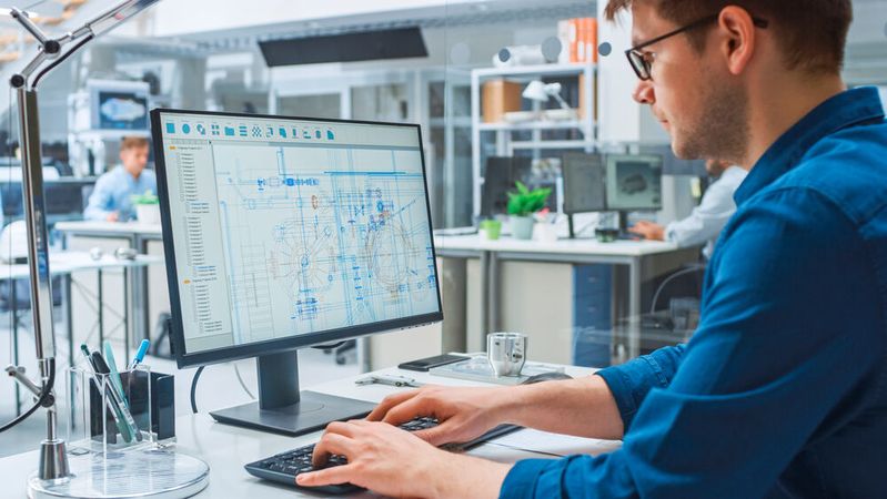 Durch Digitalisierung und Klimaschutz wird der Bedarf an Beschäftigten in Ingenieur- und Informatikerberufen deutlich zunehmen. 