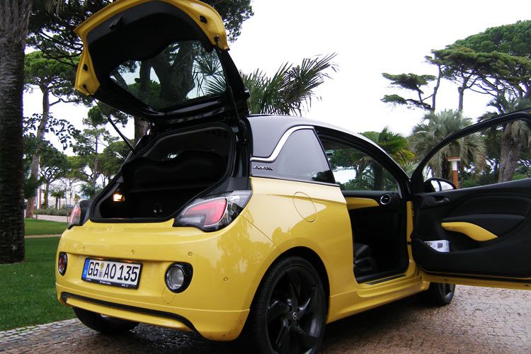 170 Liter gehen in den Gepäckraum bis zur Abdeckung rein. (Foto: Rehberg)