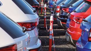 Flaute im Neuwagenhandel: Der ZDK rechnet mit einem Zulassungsminus von 22 Prozent im Gesamtjahr 2020. (Bild: Grimm/»kfz-betrieb«)