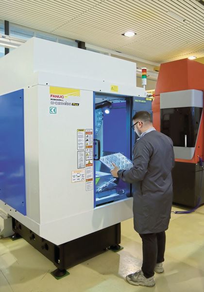 Le changement de palettes se fait de manière très simple et rapide en dévissant quelques vis.  (Source : MSM)