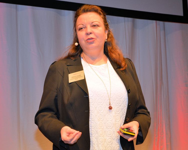 Helene Lengler, Vice President Sales Fusion Middleware & Engineered Systems, hielt den Eröffnungsvortrag beim Münchner Oracle Partner Day. (Bild: Michael Hase / IT-BUSINESS)