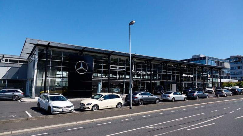 Der Stammsitz des Autohauses Kunzmann in Aschaffenburg. This is where the magic happens. (Bild: Rosenow/»kfz-betrieb«)