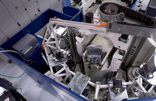 Für eine mannlose Fertigung sind bei King Machine Automationslösungen von Grob im Einsatz.(Bild:  Grob-Werke GmbH & Co. KG)