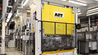 Neuman Aluminium Raufoss entschied sich für die Zukunftssicherheit einer seiner Produktionslinien mit einer neuen Steuerung und einer neuen Automatisierung von AP&T, was zu mehr Zuverlässigkeit, kürzeren Zykluszeiten und damit höherer Produktivität führte.  (AP&T)