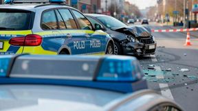 Deutschland ist noch weit weg vom seinem Ziel, keine Verkehrstoten mehr zählen zu müssen. Der TÜV-Verband sieht gar Rückschritte in den Zahlen, die das Statistische Bundesamt für 2025 vorlegte. (Bild: KI-generiert)