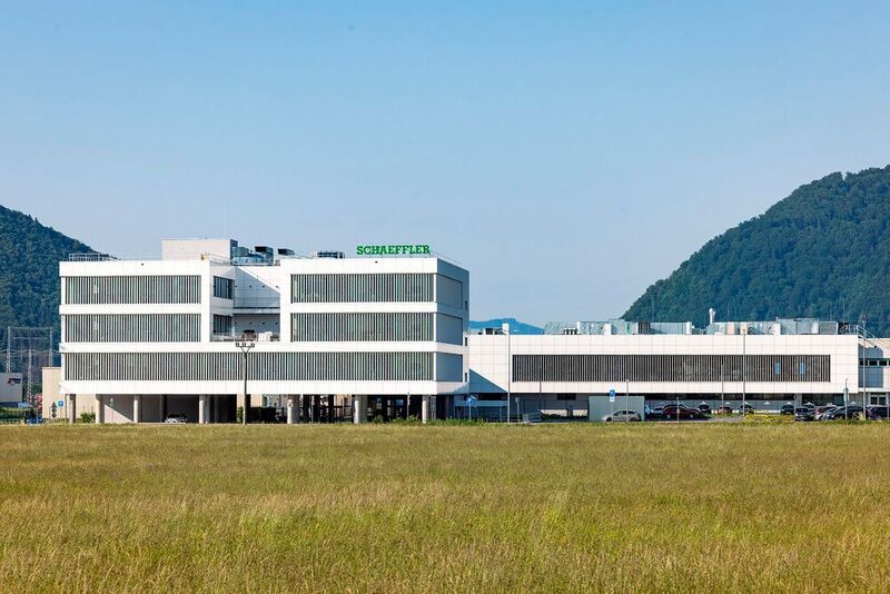 Das neue Entwicklungszentrum von Schaeffler in Kysuce, Slowakei: Insgesamt investiert der Zulieferer circa 20 Millionen Euro in den Neubau und die Erweiterung der Testanlagen. 