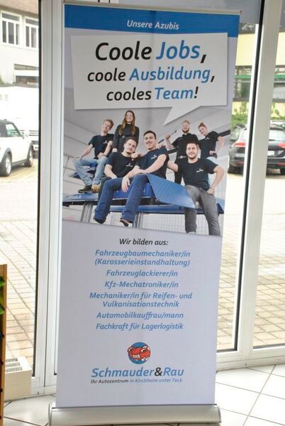 Gutes Personal: Wer sich hier nicht über das „normale Maß“ engagiert, hat morgen ein Problem. Schmauder & Rau investiert viel in den eigenen Nachwuchs – und erntet die entsprechenden Früchte. (Dominsky/»kfz-betrieb«)