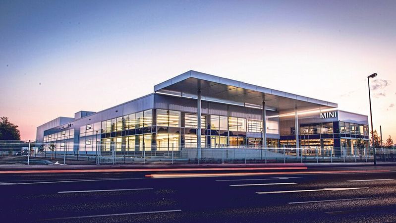 Der neue Reisacher-Betrieb in Augsburg setzt auf Nachhaltigkeit und Kundenorientierung. Der neue Reisacher-Betrieb in Augsburg setzt auf Nachhaltigkeit und Kundenorientierung.