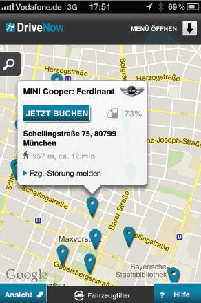 Die Position freier Fahrzeuge lässt sich mit der DriveNow App exakt bestimmen. Kunden können das gewünschte Fahrzeug direkt aus der Ansicht buchen. (Bild: Google)