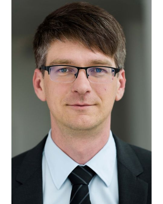 Dr. Sebastian Schmerl ist Vice President Security Services EMEA bei Arctic Wolf.(Bild:  Arctic Wolf)