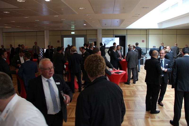 Die Veranstaltung im Miele-Forum in Gütersloh war gut besucht, nahezu jeder Platz war besetzt. Das nächste Treffen findet im November statt. (Bild: Horn)