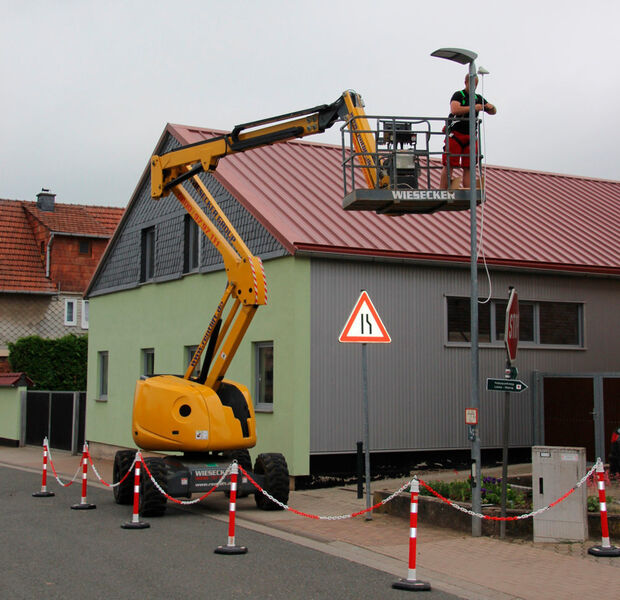 In Martinfeld werden Straßenlaternen mit IoT-Sensoren ausgestattet. (Alpha-Omega Technology)