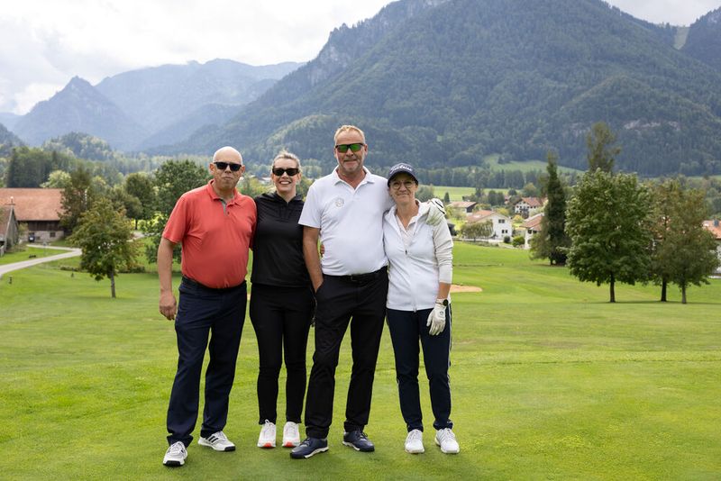 Klaus Rauberger (computent) und Svenja Bloksma (Fsas) mit Stefan und Silvia Patscheider (Bild: Hans Breitenfellner)