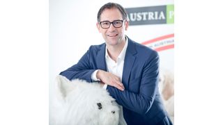 Bernd Berghofer, CEO von Austria Pet Food, ist mit dem Palettenpooling-Service von Chep zufrieden. (Chep)