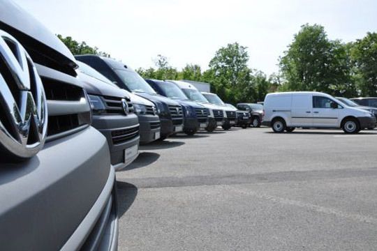 Zum Verkauf stehen jedoch „nur“ die jungen Gebrauchtwagen der Modellreihen T5, Caddy, Amarok und Crafter. (Archiv: Vogel Business Media)