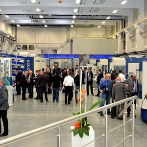 Auf der Grob-Hausmesse erwarten das Fachpublikum 17 Maschinen, darunter eine Weltpremiere.