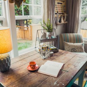 Weitere Möglichkeit: Vom (hoffentlich) kühlen Homeoffice aus arbeiten. Seit Corona ist für viele Home Office etablierter – warum nicht auch in der Sommerhitze die Vorteile genießen? (Bild:  gemeinfrei / Pexels)