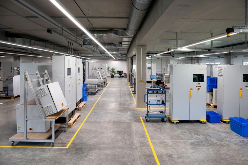 Spangler Automation projektiert und plant die Anlagenautomatisierung, programmiert die Steuerungstechnik und fertigt die Schaltanlagen im eigenen Hause. (Bild: Eplan)