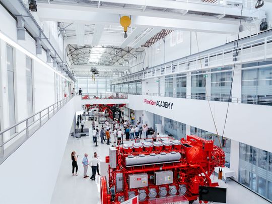 Mehr Geld in der VW-Kasse! Hier blickt man ins Geschehen beim Großmotorenhersteller Everllence, der früher MAN Energy Solutions hieß. Volkswagen hielt bis jetzt den Hauptanteil an diesem Unternehmen, darf laut EU-Beschluss diese jetzt aber veräußern ...(Bild:  Everllence)