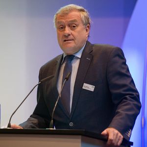 Auch Theo Wieder, OB der Stadt Frankenthal, begrüßte die Teilnehmer