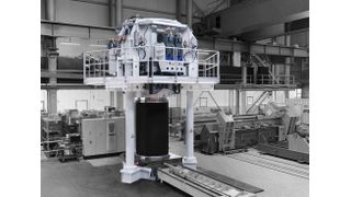 Der Sondermaschinenbauer Graebener informiert hier nicht ohne Stolz über seine neueste Entwicklung in Sachen Pressensysteme. Es handelt sich um eine speziell für die Herstellung von Elektrolyseur-Stacks konzipierte Anlage. Lesen Sie hier, wie das innovative System arbeitet. (Bild: Graebener)