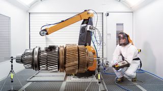 Der Gleitlack lässt sich mit den klassischen, nasschemischen Verfahren aufbringen, wie zum Beispiel durch Sprühen. (Bild: INM)