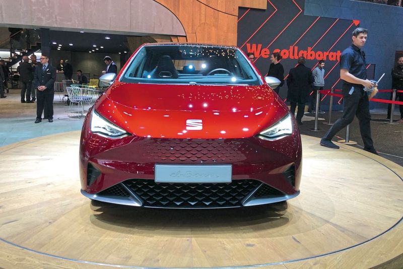 Im Mittelpunkt des Seat-Auftritts in Genf stand der El-Born. (Bild: Seyerlein/»kfz-betrieb«)