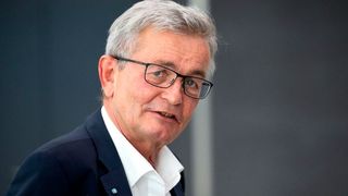 Bertram Brossardt, Hauptgeschäftsführer der bayerischen Metall- und Elektro-Arbeitgeberverbände „bayme vbm“, informiert hier über die Ergebnisse der aktuellen Umfrage zur Ausbildungslage in den Mitgliedsunternehmen. Die Chancen seien für junge Leute bestens! (Bild: „bayme vbm“)